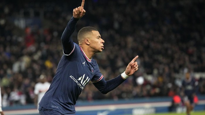 Kylian Mbappe Batal ke Real Madrid, Tetap di PSG?