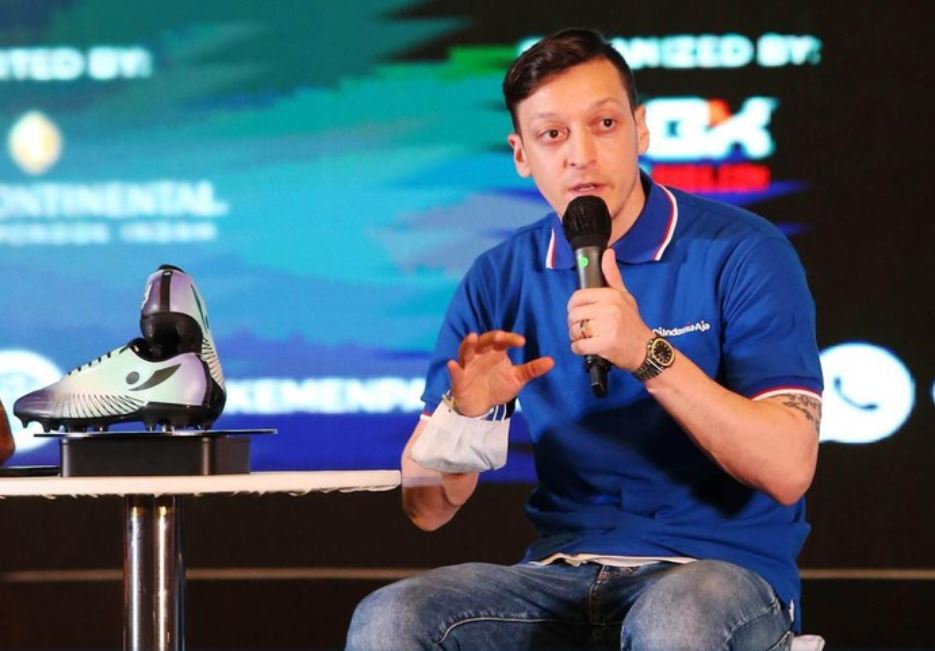 Pesan Mesut Ozil buat Kemajuan Sepakbola Indonesia