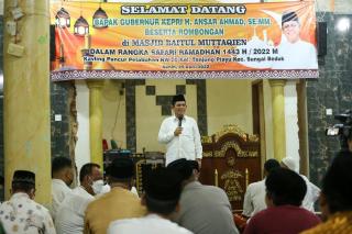 Tingkatkan Ilmu Agama Masyarakat, Pemprov Kepri Kirimkan Ustaz ke Pulau Terpencil