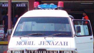 Dikira Meninggal, Seorang Lansia Dimasukkan ke Mobil Jenazah