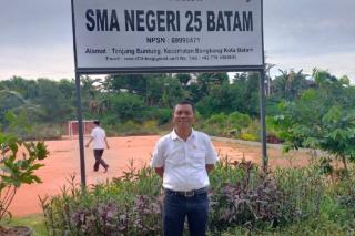 Duh, Legislator Kepri Temukan Ruang Kelas Tak Layak di SMAN 25 Batam