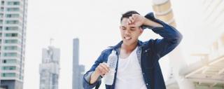 Minum Air Dingin saat Cuaca sedang Panas, Ini Efeknya pada Tubuh