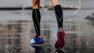 Bukan Cuma Buat Gaya, Ini Lho Manfaat Pakai Compression Saat Olahraga