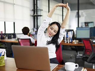 Tips Agar Tubuh Tetap Bugar di Tengah Kesibukan Bekerja