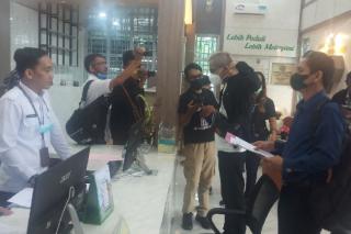 Tersangka Dugaan Korupsi Izin Tambang Bauksit di Bintan Tak Ditahan