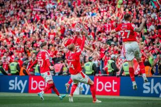 Juara Eropa Nottingham Forest Promosi ke Liga Premier Inggris