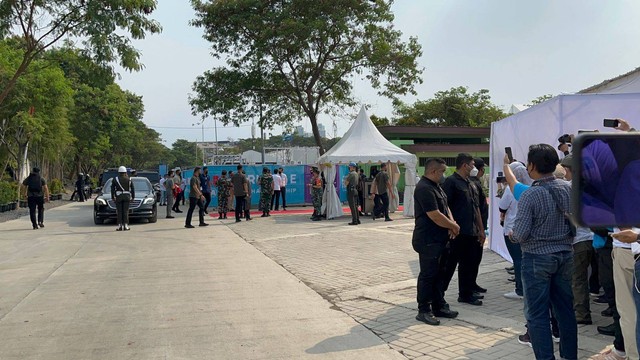 Jokowi Tiba di Ancol, Nonton Langsung Balap Formula E