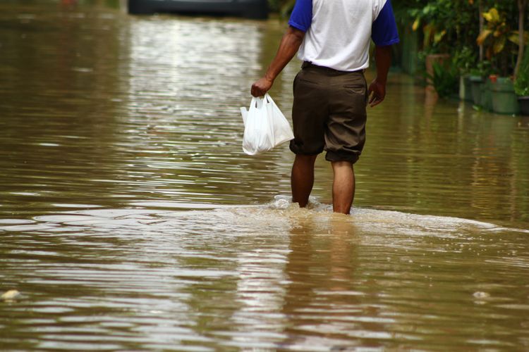 Sejumlah Wilayah di Batam Banjir, Warga Legenda Point Ngeluh