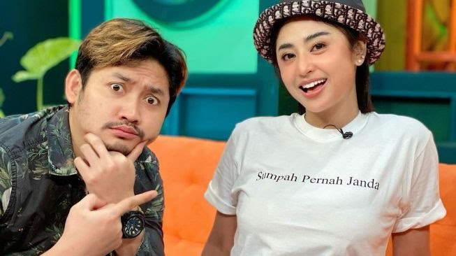 Angga Wijaya Ungkap Alasan Ingin Ceraikan Dewi Perssik