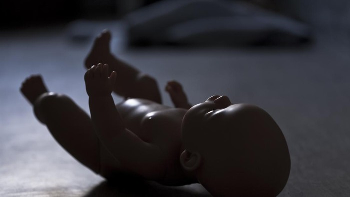 Ulah Keji Ibu Siksa Bayi hingga Tewas Lalu Titipkan di Rumah Ortu