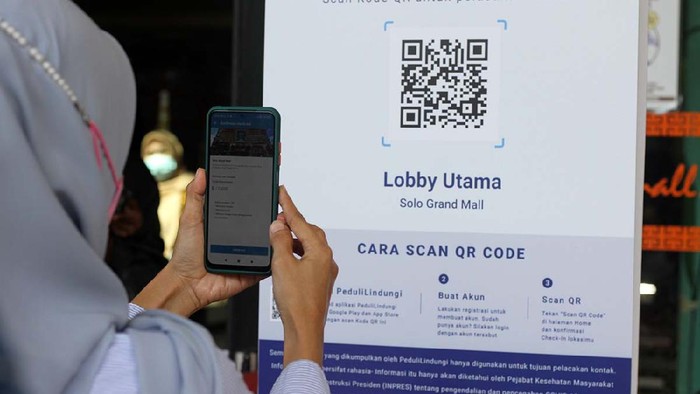 Pemerintah Kaji Syarat Masuk Mal: Wajib Booster Vaksin COVID-19