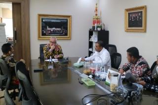Ansar-Rafiq Temui Menhub Gesa Pengembangan Bandara dan Pelabuhan di Karimun