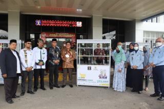 Keluarga Warga Binaan Lapas Tanjungpinang Dapat Bantuan Gerobak dan Mesin Jahit