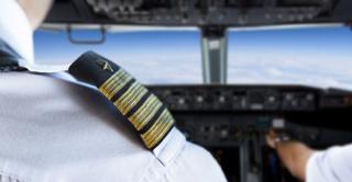 Ketiduran 10 Menit Saat Terbangkan Pesawat, Pilot Dipecat!
