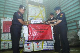 Disegel KKP, Dua Perusahaan di Batam Simpan 4,7 Ton Ikan Impor Ilegal
