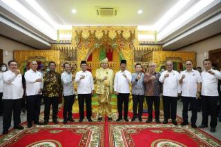 Adat Tepuk Tepung Tawar Awali Peresmian Masjid Tanjak Hang Nadim