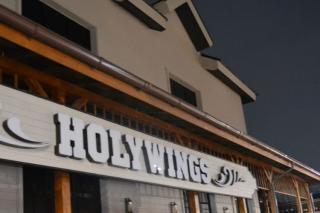 Holywings Serahkan Barang Bukti Terkait Promo Minuman ke Polisi