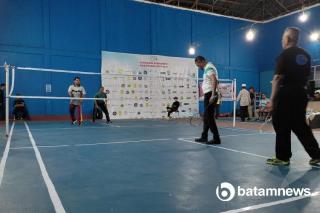 Turnamen Bulutangkis `Sri Kencana Open` di Panggak Darat Lingga Resmi Dibuka