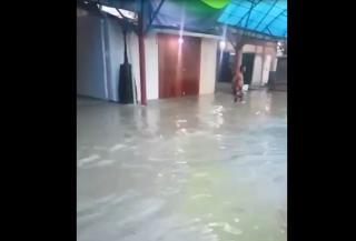 Banjir Selutut Rendam Sejumlah Kawasan Pulau Karimun Besar
