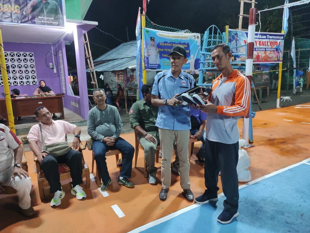 Kadisdik Lingga Galakan Program 10.000 Sepatu untuk Siswa Kurang Mampu