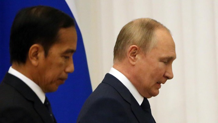 Putin Ungkit Jasa Rusia Buat RI di Depan Jokowi