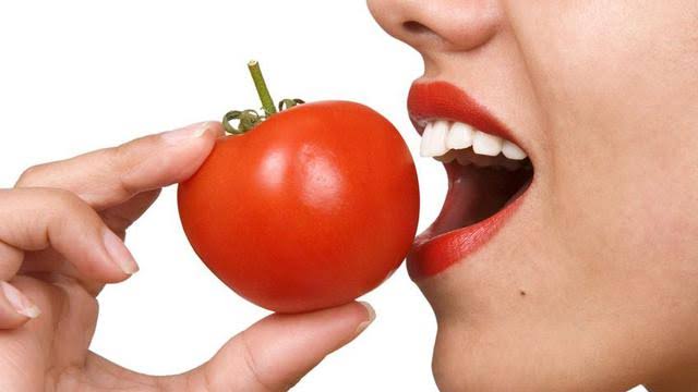 4 Manfaat Konsumsi Tomat Bagi Tubuh, Bantu Usir Galau!