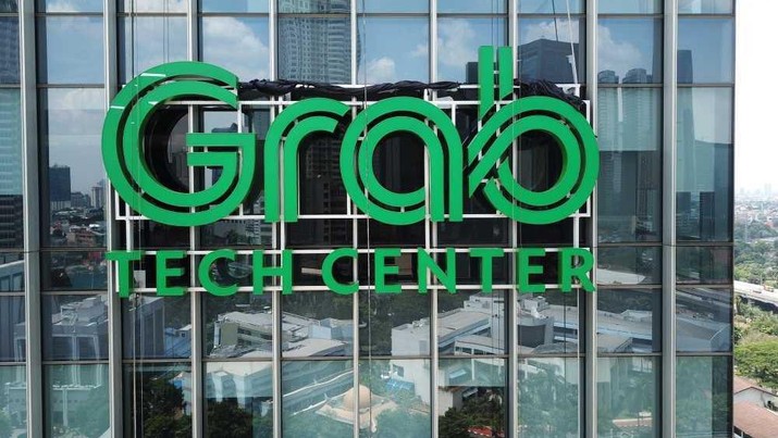 Luhut Minta Kantor Pusat Grab Pindah ke RI: Jangan di Singapura!