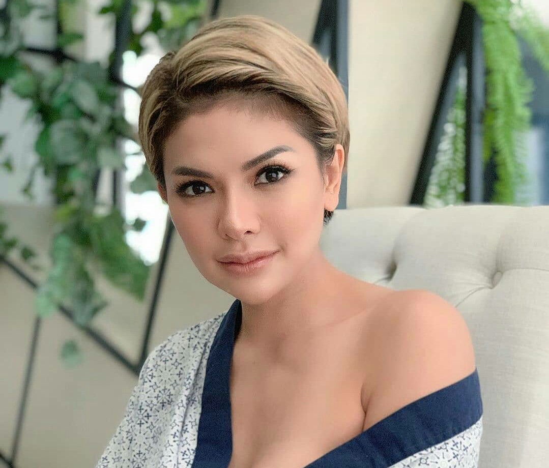 Fakta-fakta tentang Nikita Mirzani Ditangkap di Depan Anak