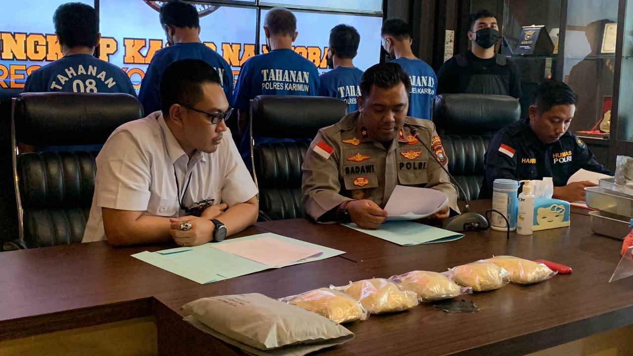 Dua Pengedar Ekstasi Ditangkap di Karimun, 1 Orang Buron
