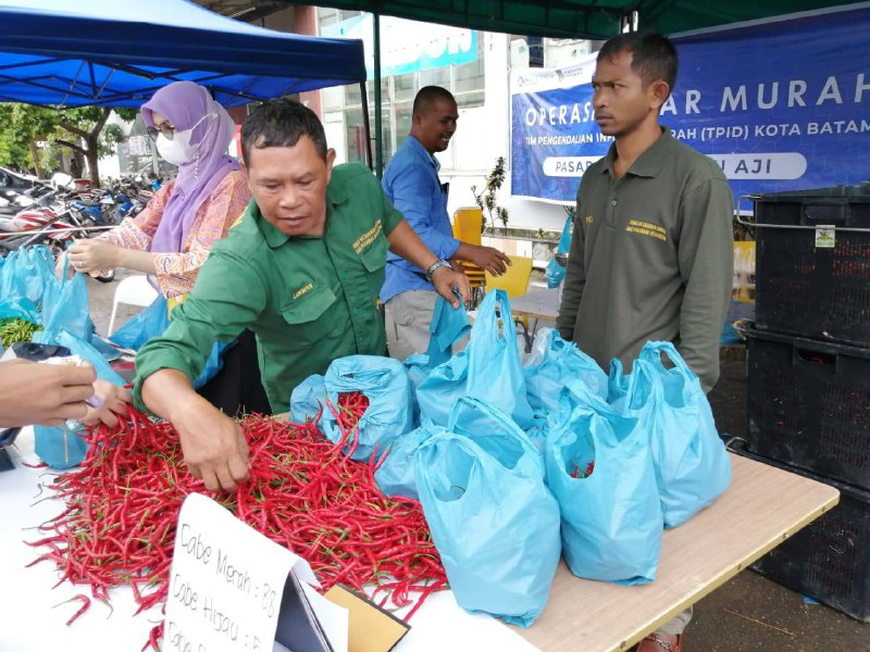 Cabai Merah Rp 88 Ribu Per Kg di Pasar Murah Batuaji dan Sagulung