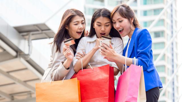 Mengapa Perempuan Lebih Sering Nawar Dibanding Pria Saat Beli Sesuatu, Ini Alasannya