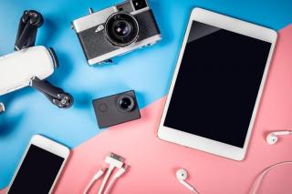 4 Gadget yang Perlu Dibawa Saat Liburan, Biar Tak Mati Gaya