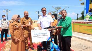 PLN Beri Bantuan Sarana Elektrifikasi di Tanjungpinang