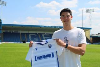 Bek Indonesia Elkan Baggott Gabung Gillingham FC