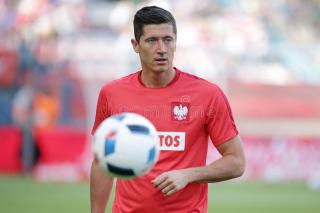 Sah, Robert Lewandowski Gabung ke Barcelona