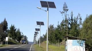 Batam Dapat Bantuan 350 Unit Lampu PJU Tenaga Surya dari Kementerian ESDM