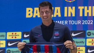 Lewandowski Ingin Tularkan Mental Juara ke Barcelona