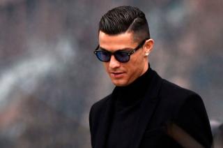 Media Inggris Sebut Ferguson Gagal Bujuk Ronaldo Bertahan di MU