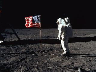 Jaket Astronot Buzz Aldrin di Misi Apollo 11 Dilelang Rp 40 Miliar