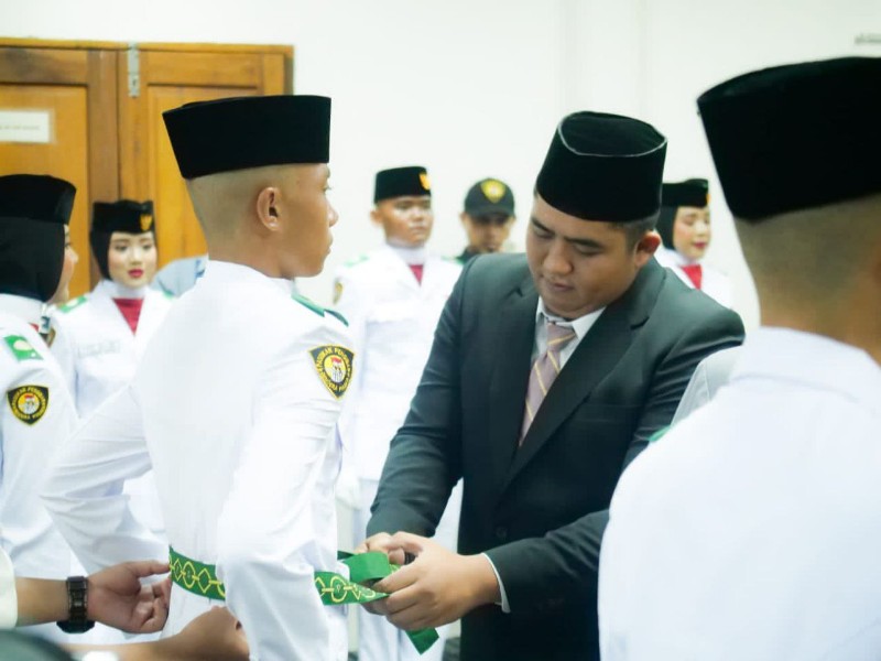 Plt Bupati Roby Kukuhkan 20 Anggota Paskibraka Bintan 2022