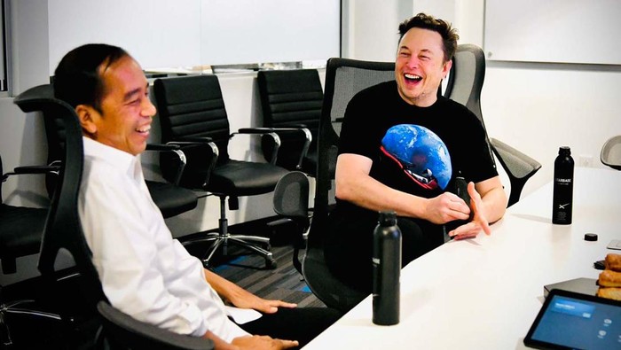 Elon Musk Bilang Mau Beli MU, tapi Bohong