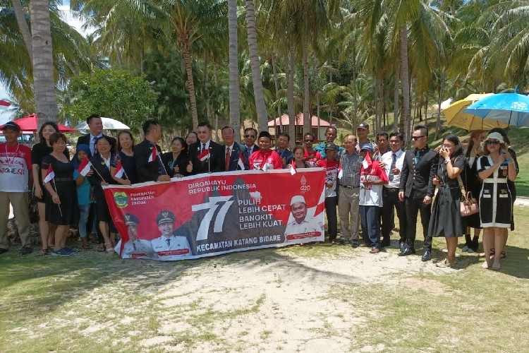 Puluhan Wisman Vietnam Liburan ke Pulau Wisata Benan Lingga