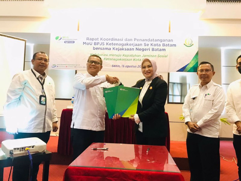 BPJamsostek-Kejari Batam Teken MoU Tingkatkan Kepatuhan Pemberi Kerja