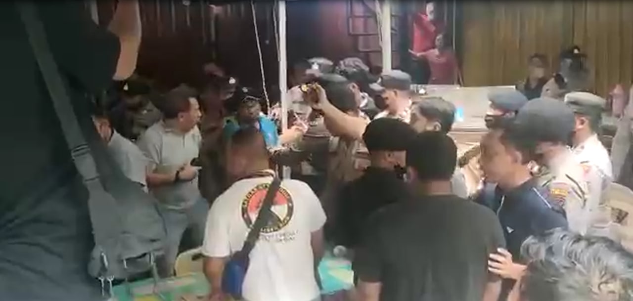 Polisi Tangkap Empat Provokator Kerusuhan di Komplek Pertokoan Batu BatamÂ 