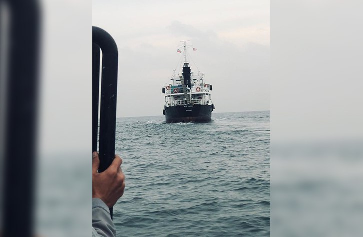 Jalani Pemeriksaan, Bakamla Geser Tanker Pengangkut 90 Ton BBM Diduga Ilegal ke Perairan Batuampar
