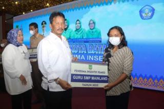 1.342 Guru Sekolah Swasta di Batam Terima Insentif