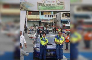Bintang Barlean dan Anando Eko Kampiun Danau Toba Kejurnas Rally 2022