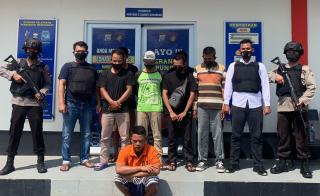 Pak Itam Tertangkap Tangan Selundupkan 6 PMI Ilegal di Bulang