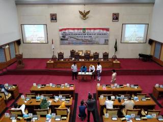 Teken KUA/PPAS, DPRD Batam Dorong Eksekutif Tingkatkan Pertumbuhan Sosial Ekonomi