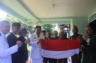 Temui Veteran di HUT Ke-77 RI, Bupati Roby Minta Ini!